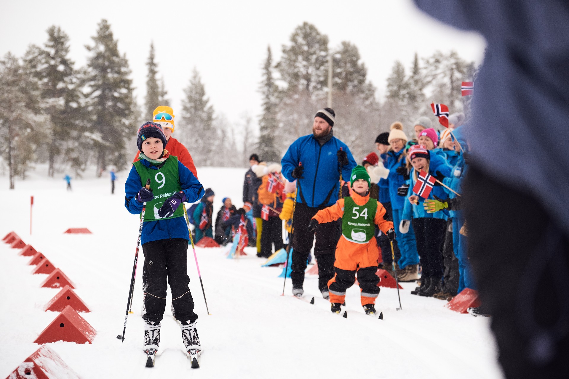 Barn på vei mot mål i Barnas Ridderrenn