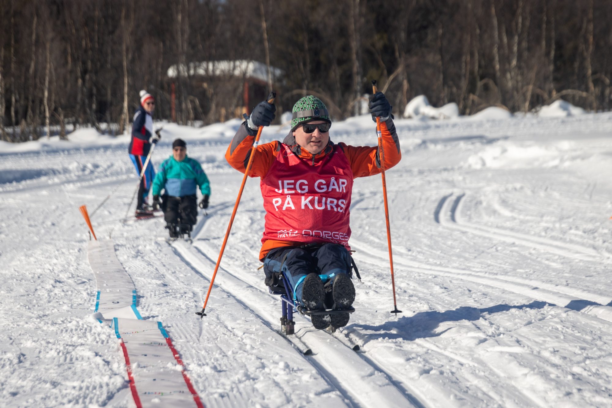 Langrennspigger på skikurs